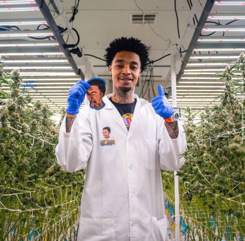 dutt packs weed